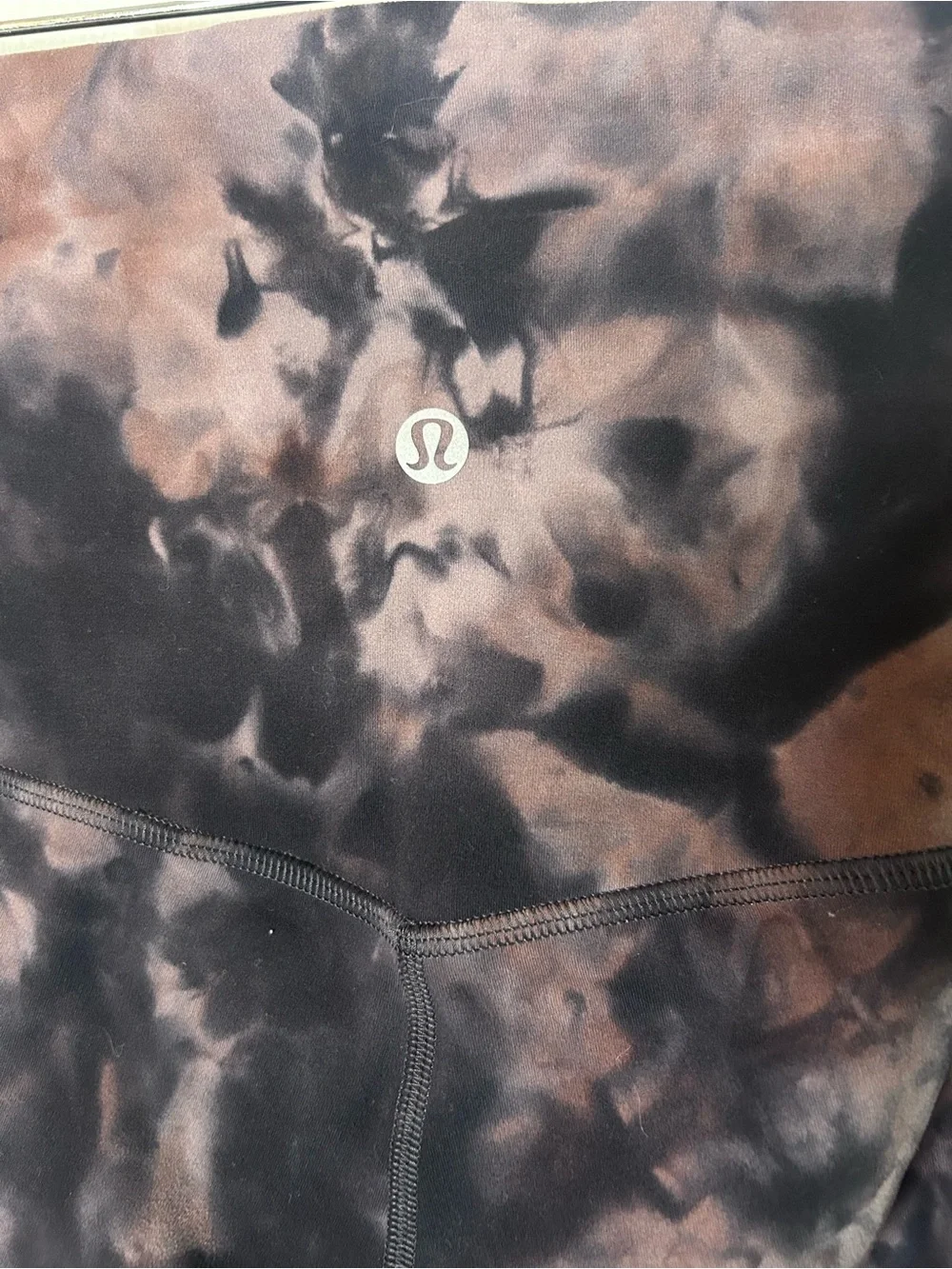 Lululemon Unlimit High-Rise Crop 23